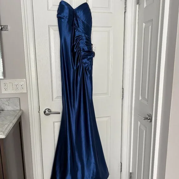 Faviana Navy Long Strapless Stretch Satin Dress Sweetheart Neck S10856 Glam Sz 4 - Picture 2 of 9